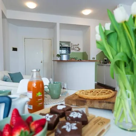 Ducale In Piazza Del Popolo A