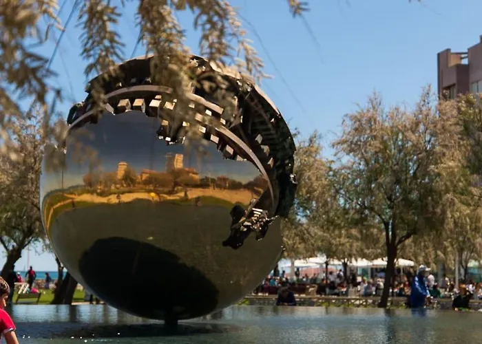 Ducale In Piazza Del Popolo A *