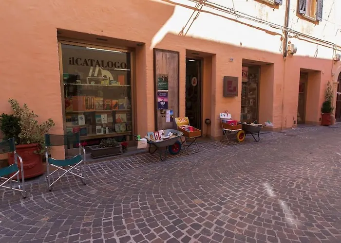 Ducale In Piazza Del Popolo A Appartamento Pesaro