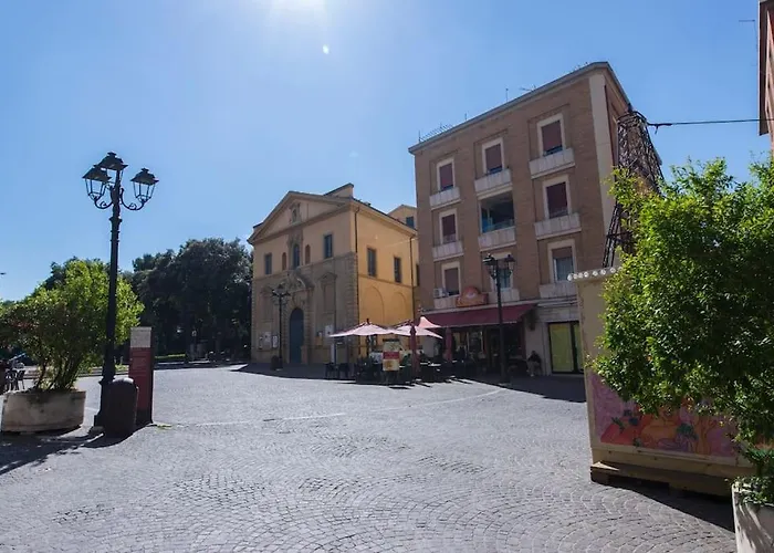 Ducale In Piazza Del Popolo A * Pesaro