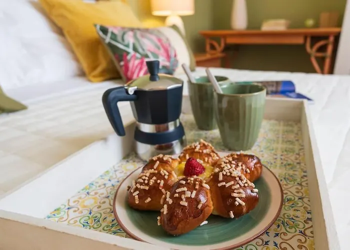 Ducale In Piazza Del Popolo A *