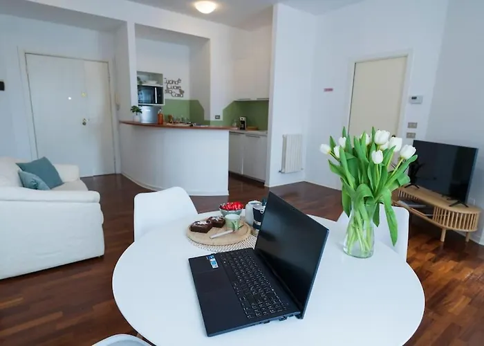 Ducale In Piazza Del Popolo A شقة بيزارو