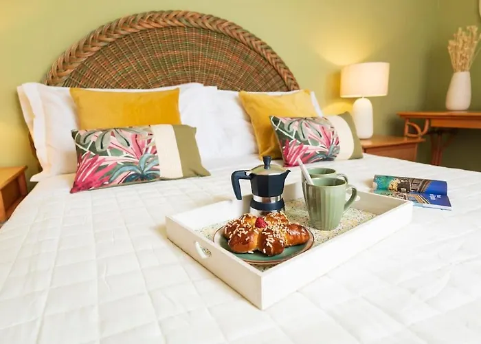 Ducale In Piazza Del Popolo A *